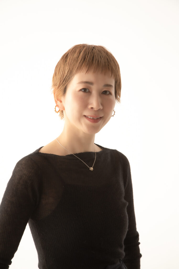 吉本テンプレート２|FRONT